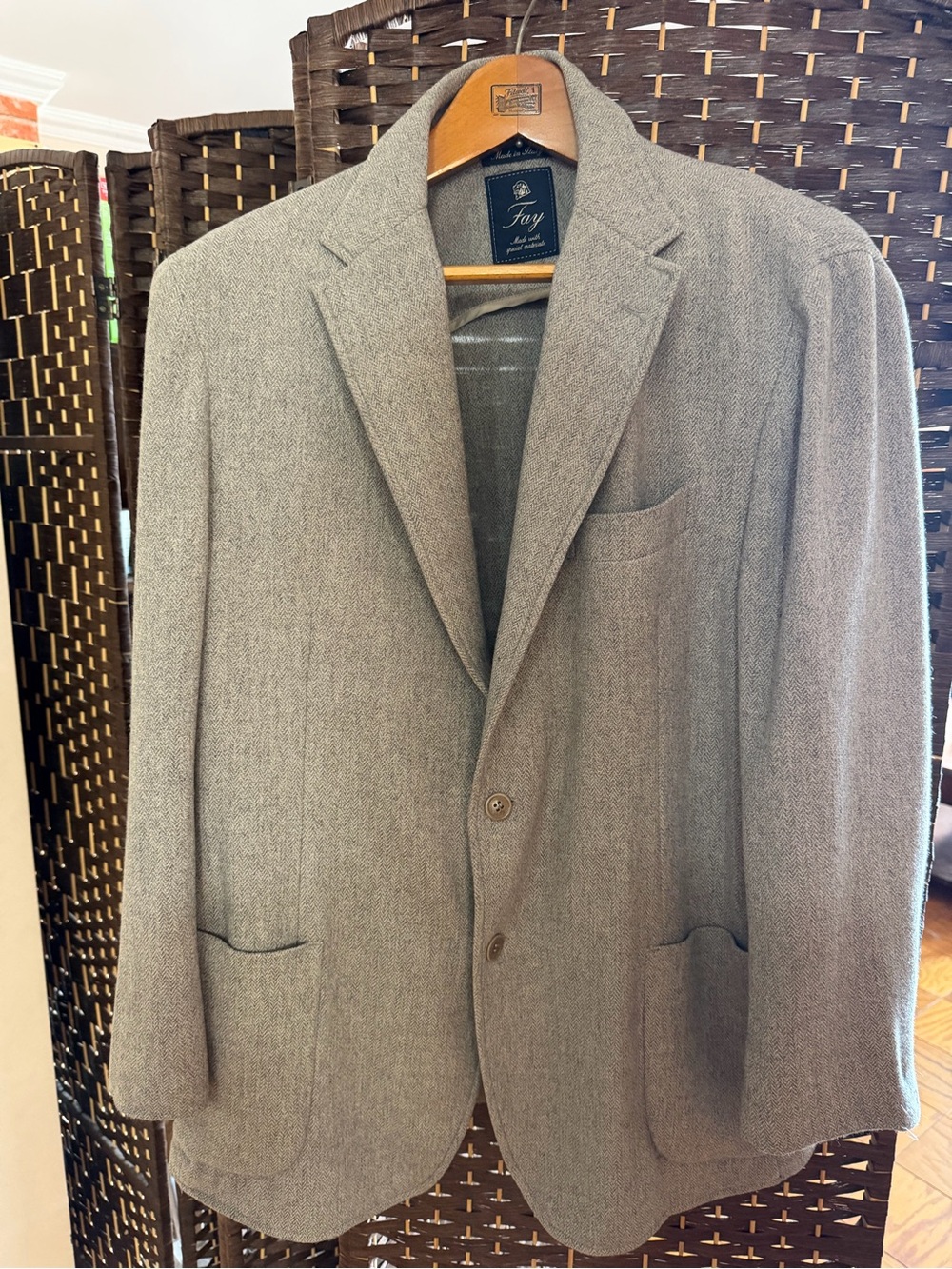 Fay Men's Light Gray Herringbone Wool Sport Coat Size 56